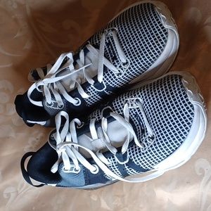 Nike Mens Witness Le Braun James Tennis